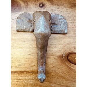 Vintage Wooden Brown Elephant‎ 6.5"x 5.125" Hand Carved Trunk is a Hook